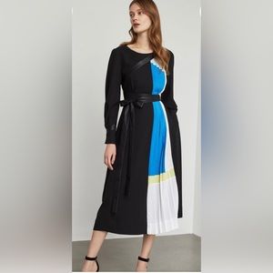 BCBG MaxAzria GWT Long Sleeved  Dress Sz Large